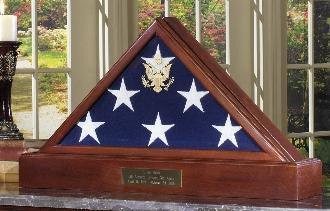 AMERICAN MADE FLAG CASES PEDESTAL - Cherry