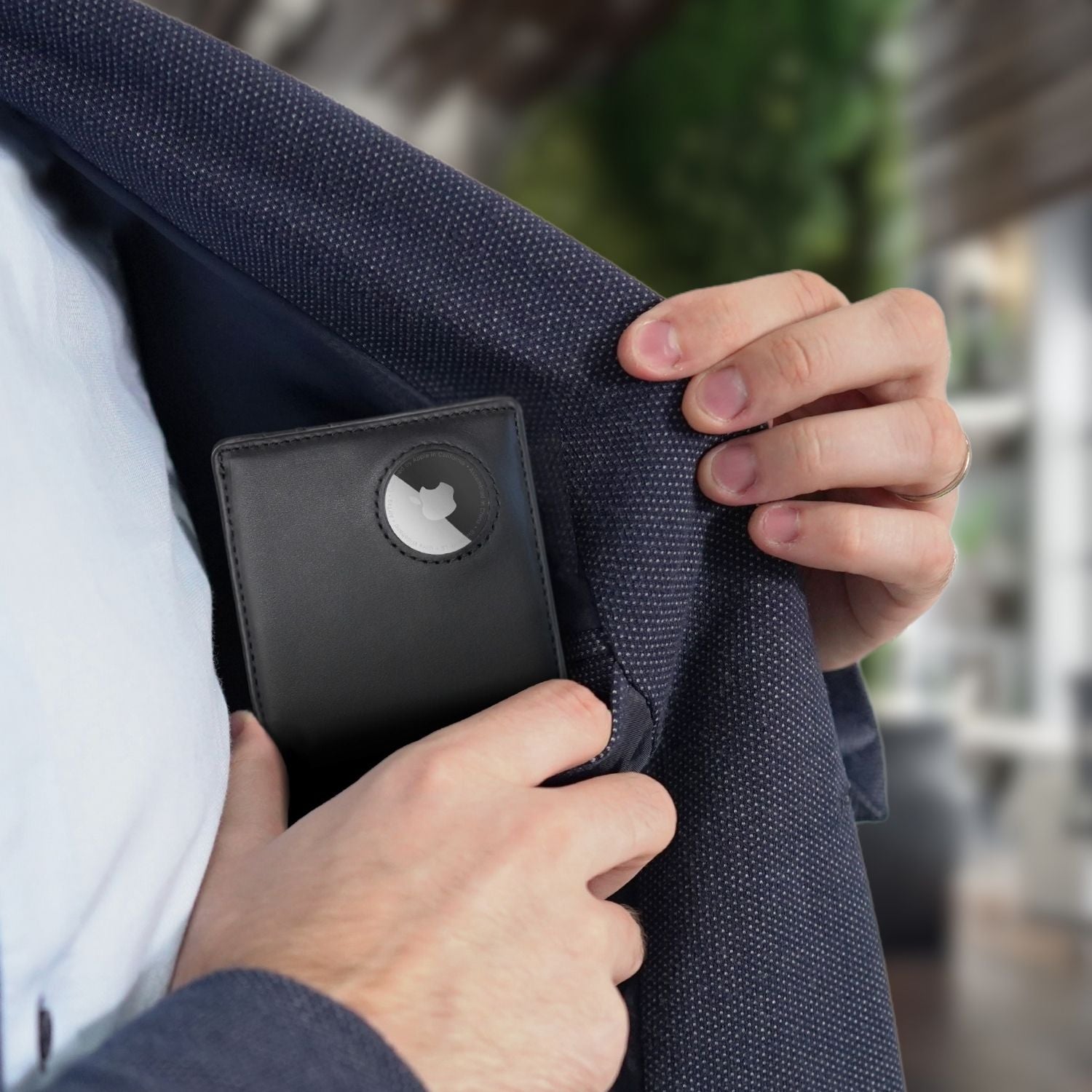 Supreme Smart VN400 AirTag Wallet