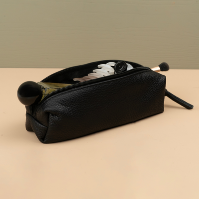 Elegant Leather Makeup Bag - Black - Aurora