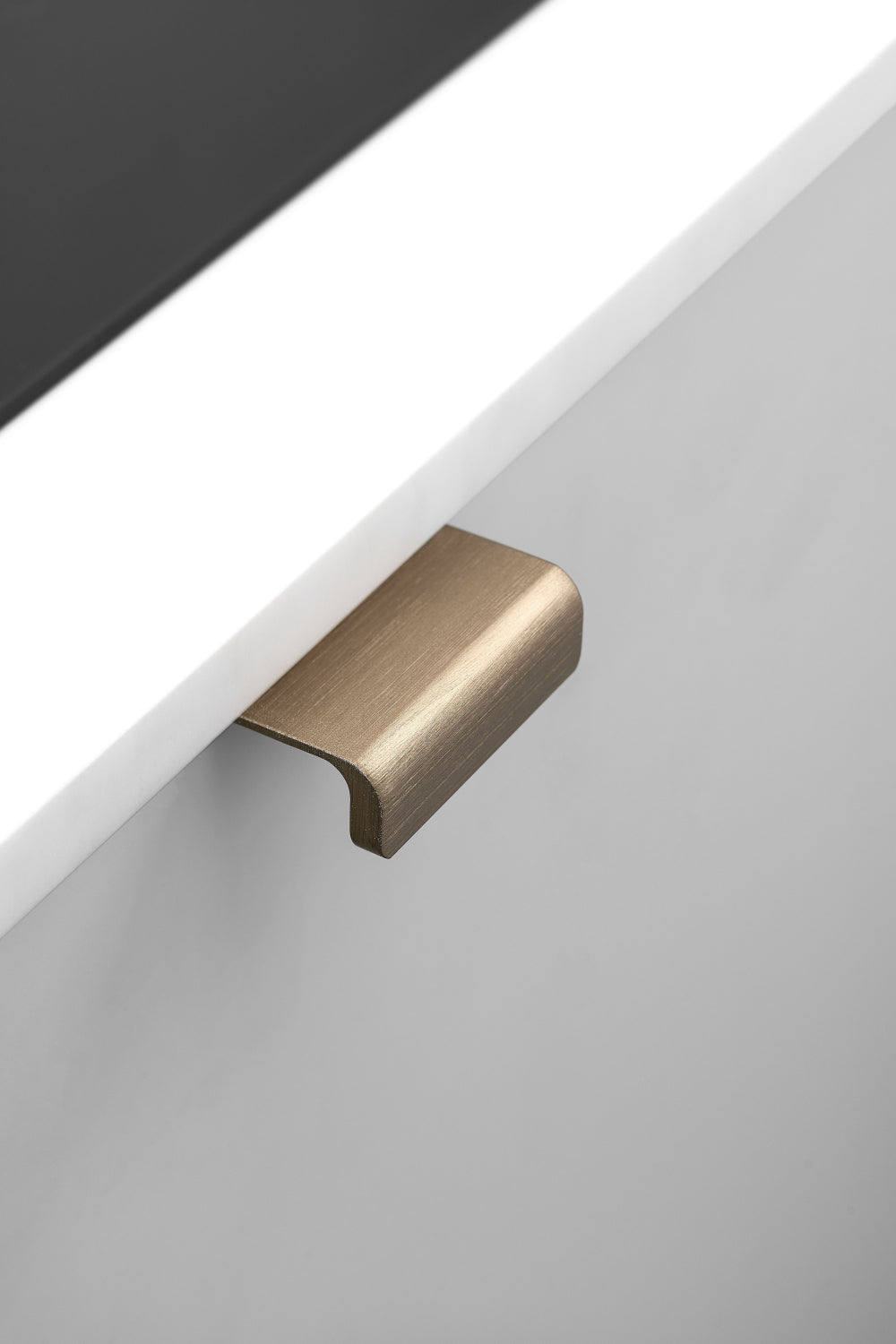Edge Brushed Bronze 