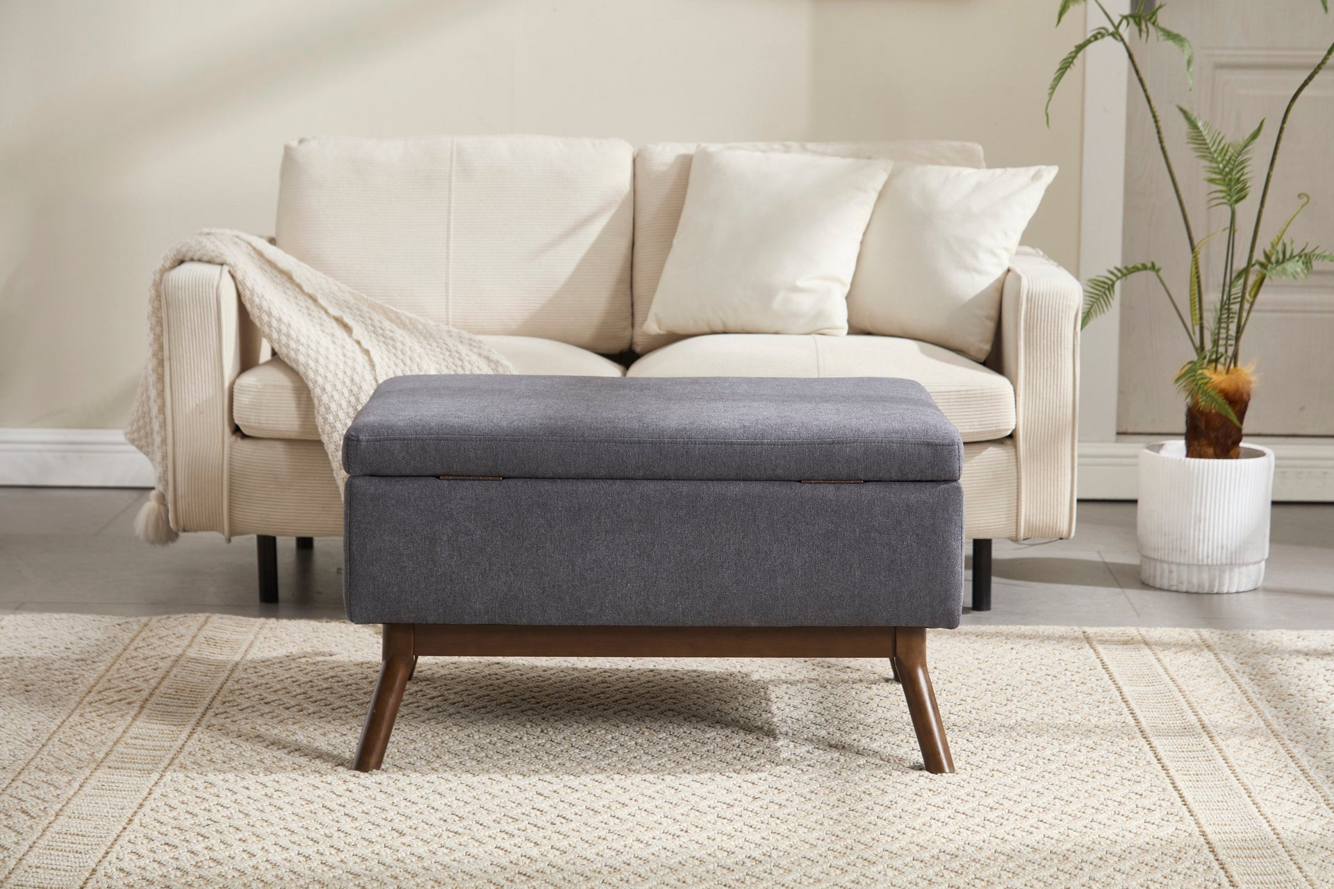 Mid-century modern square coffee table storage bench, assembled, suitable for living room, entryway and family room, used as a coffee table, stirrups, shoe bench