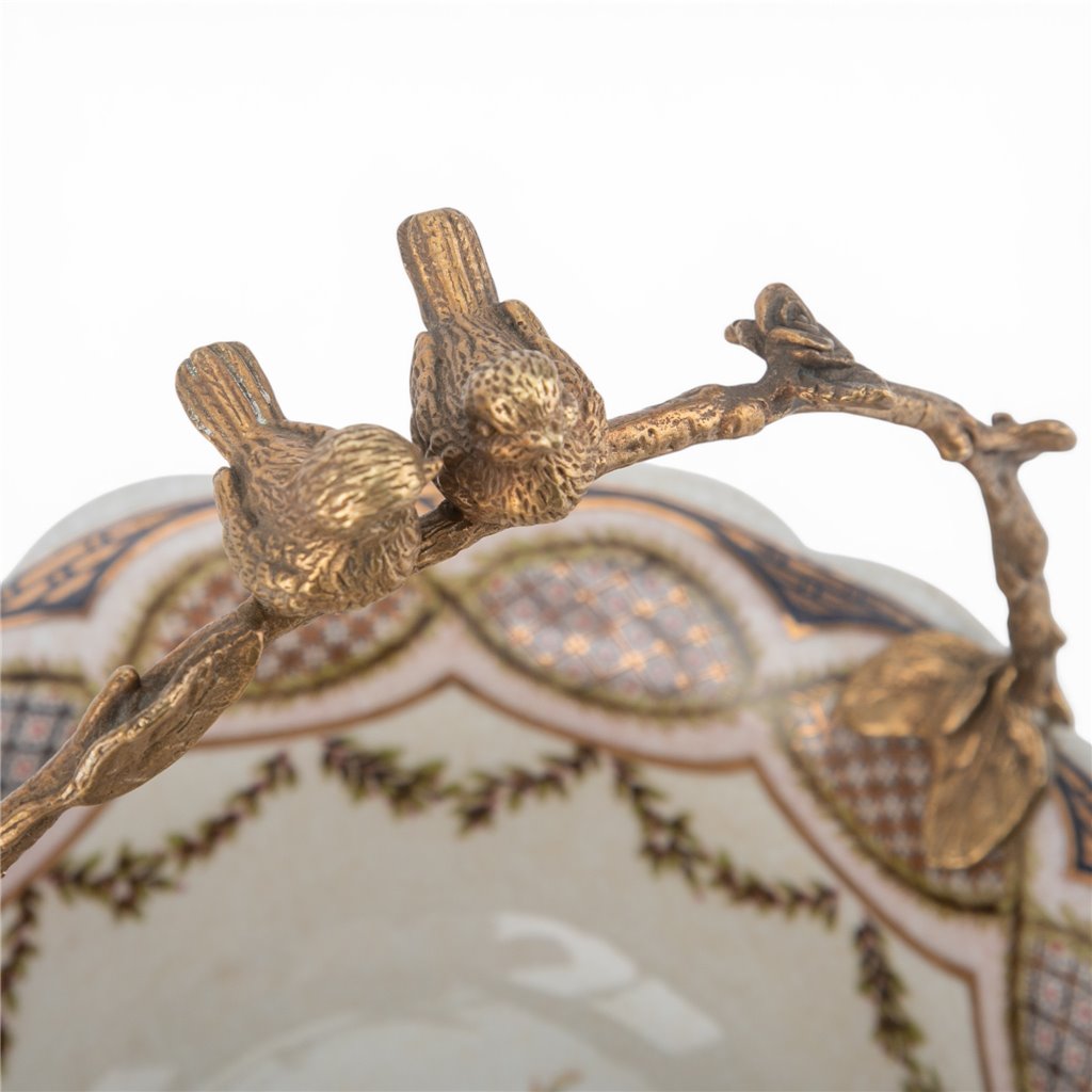 Porcelain Basket with Ormolu Handle - Lattice Floral