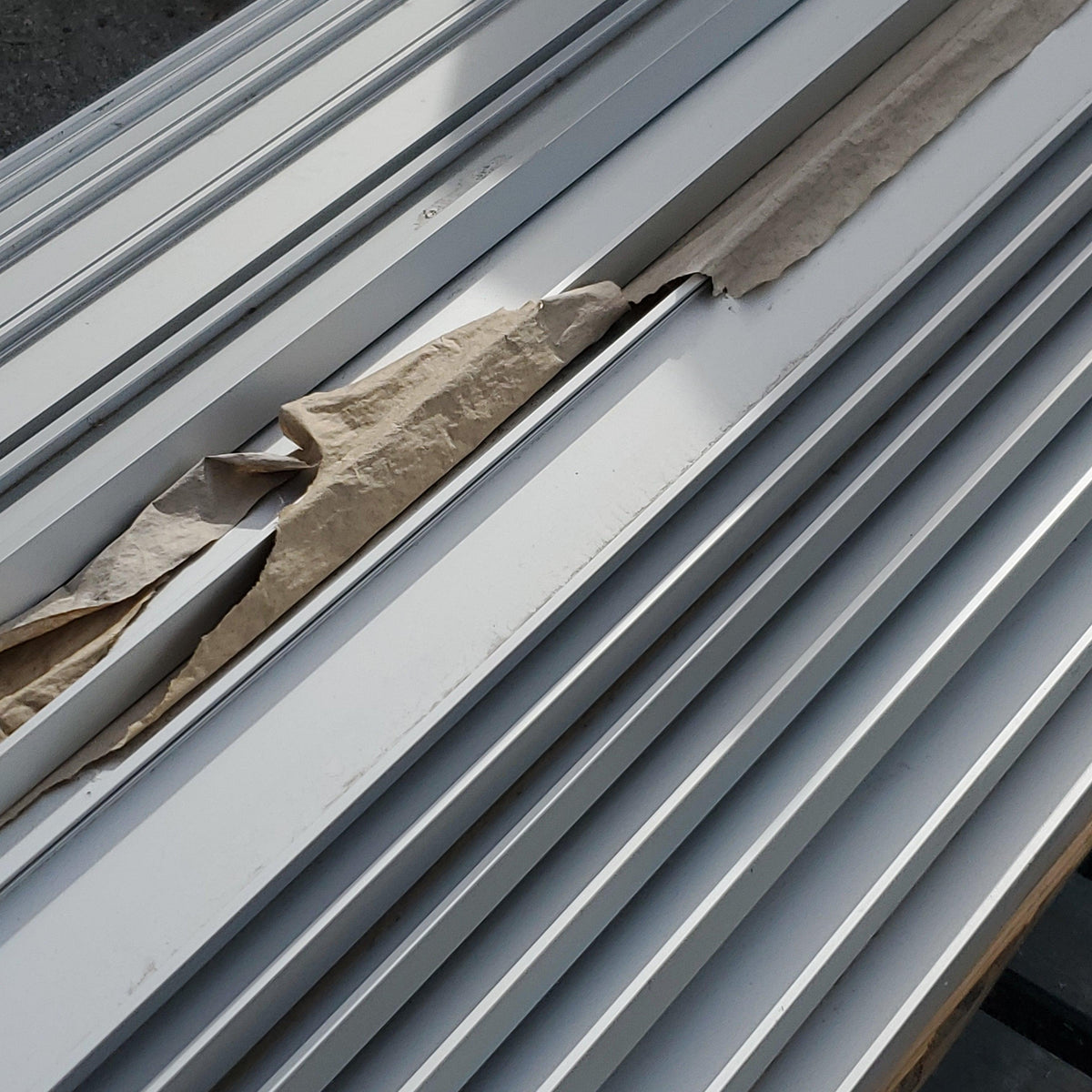 CAMFIL USA 109 Pieces of Aluminum Trim Extrusion Fil UI 3