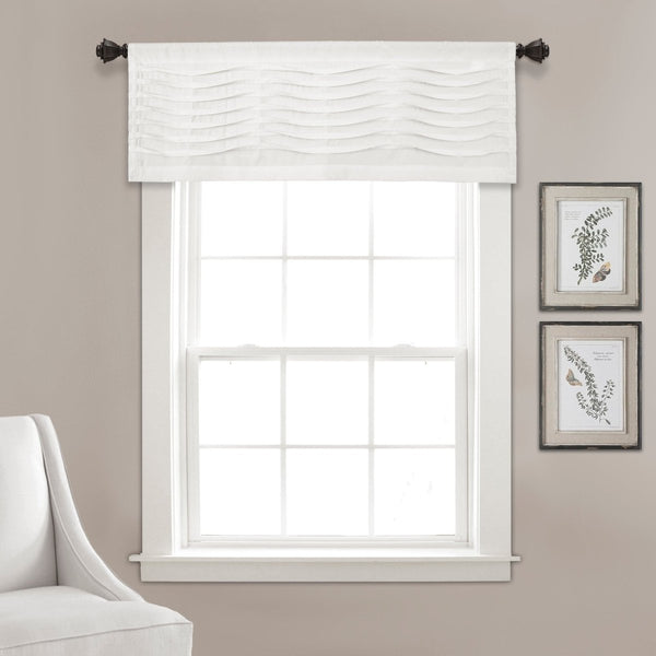 Wave Texture Valance