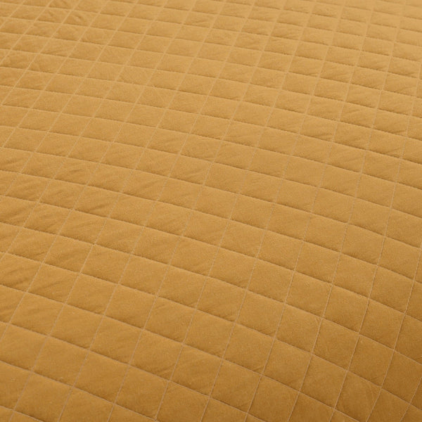 Ava Diamond Oversized Cotton Quilt Set