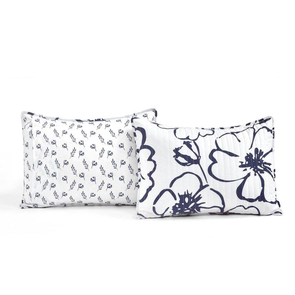 Scandinavian Floral Quilt 3 Piece Set