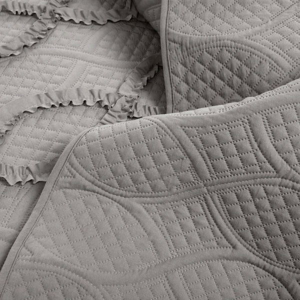 Avon Textured Ruffle Quilt 3 Piece Set