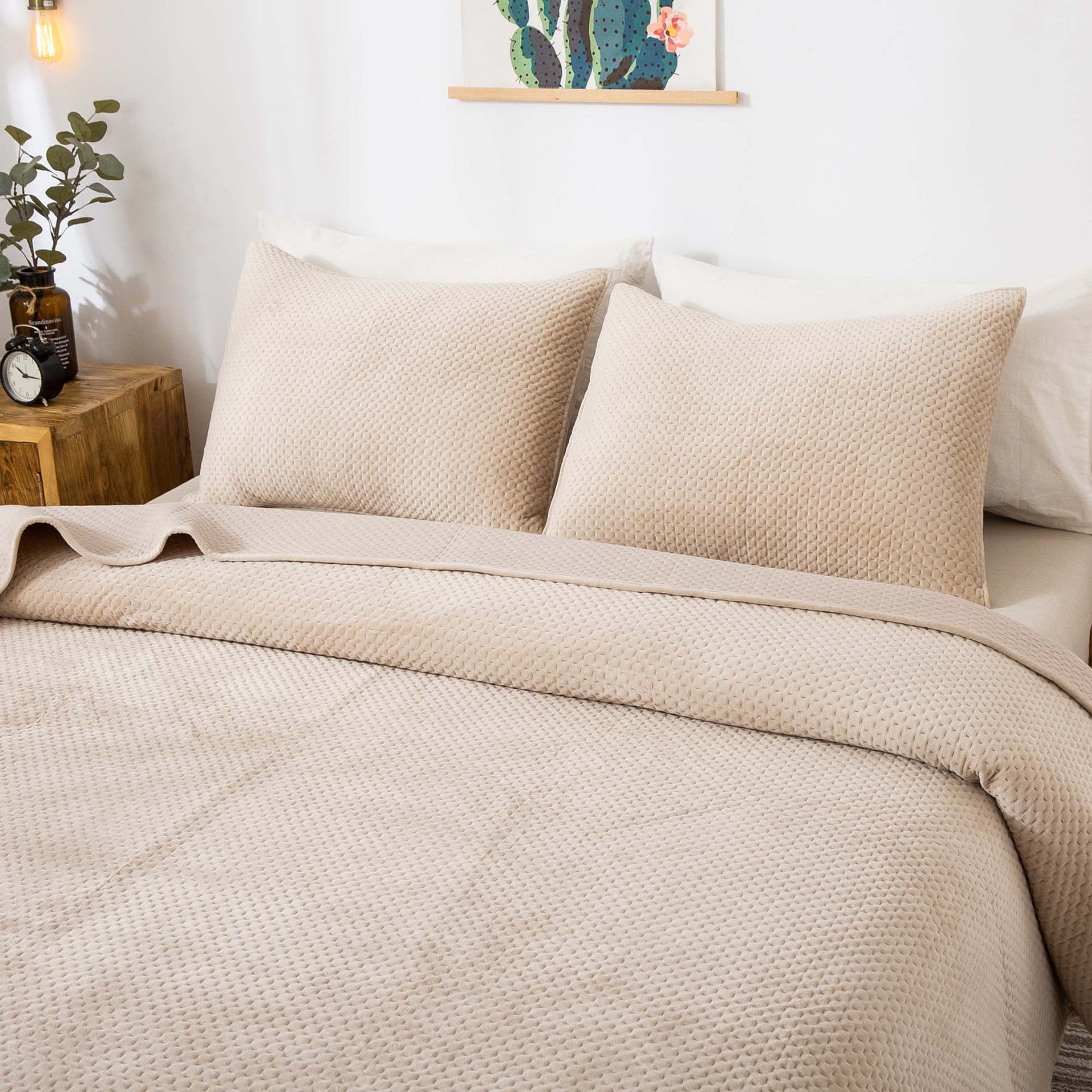 Kasentex Ultra Soft Plush Poly-Velvet Quilt Set, Queen, King, Room Decor, Graduation Gifts, Fathers Day Gift Kasentex