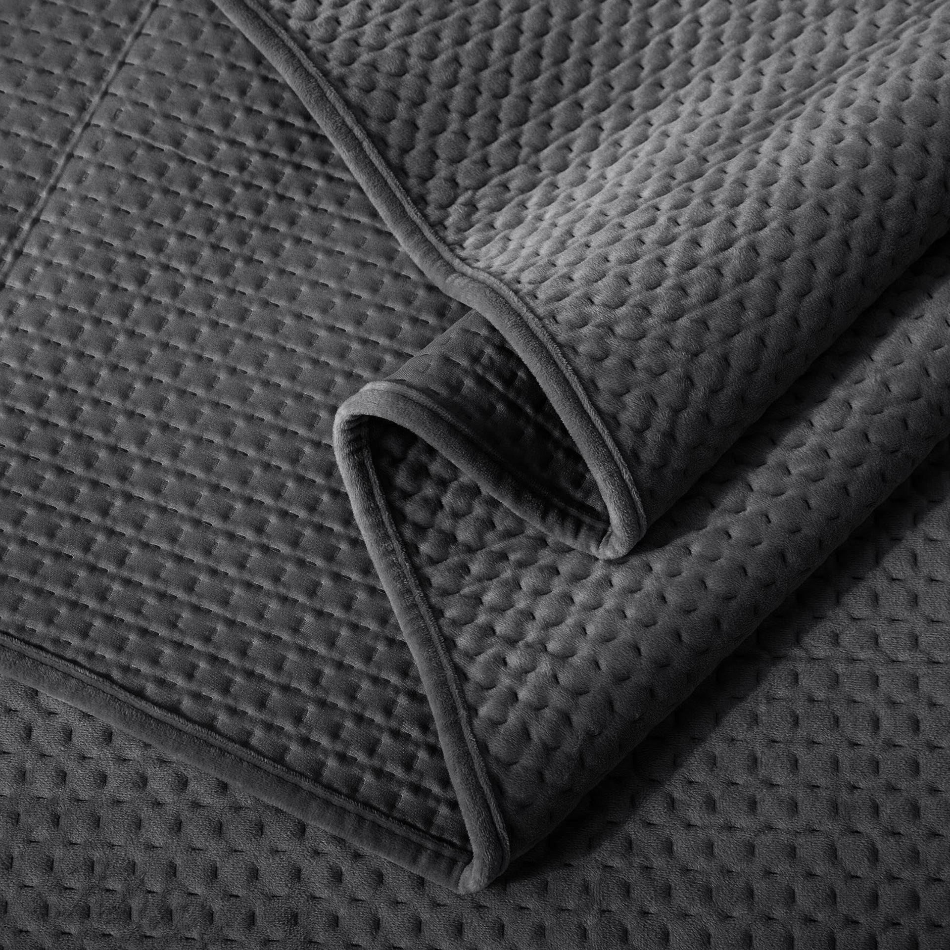 Kasentex Ultra Soft Plush Poly-Velvet Quilt Set, Queen, King, Room Decor, Graduation Gifts, Fathers Day Gift Kasentex