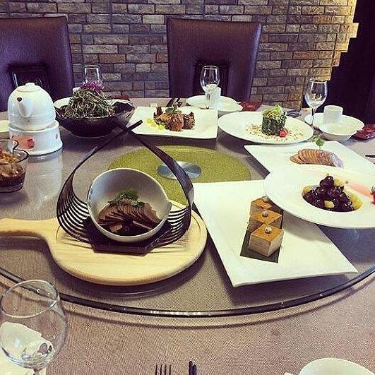 White Rectangle Flat Platter 12