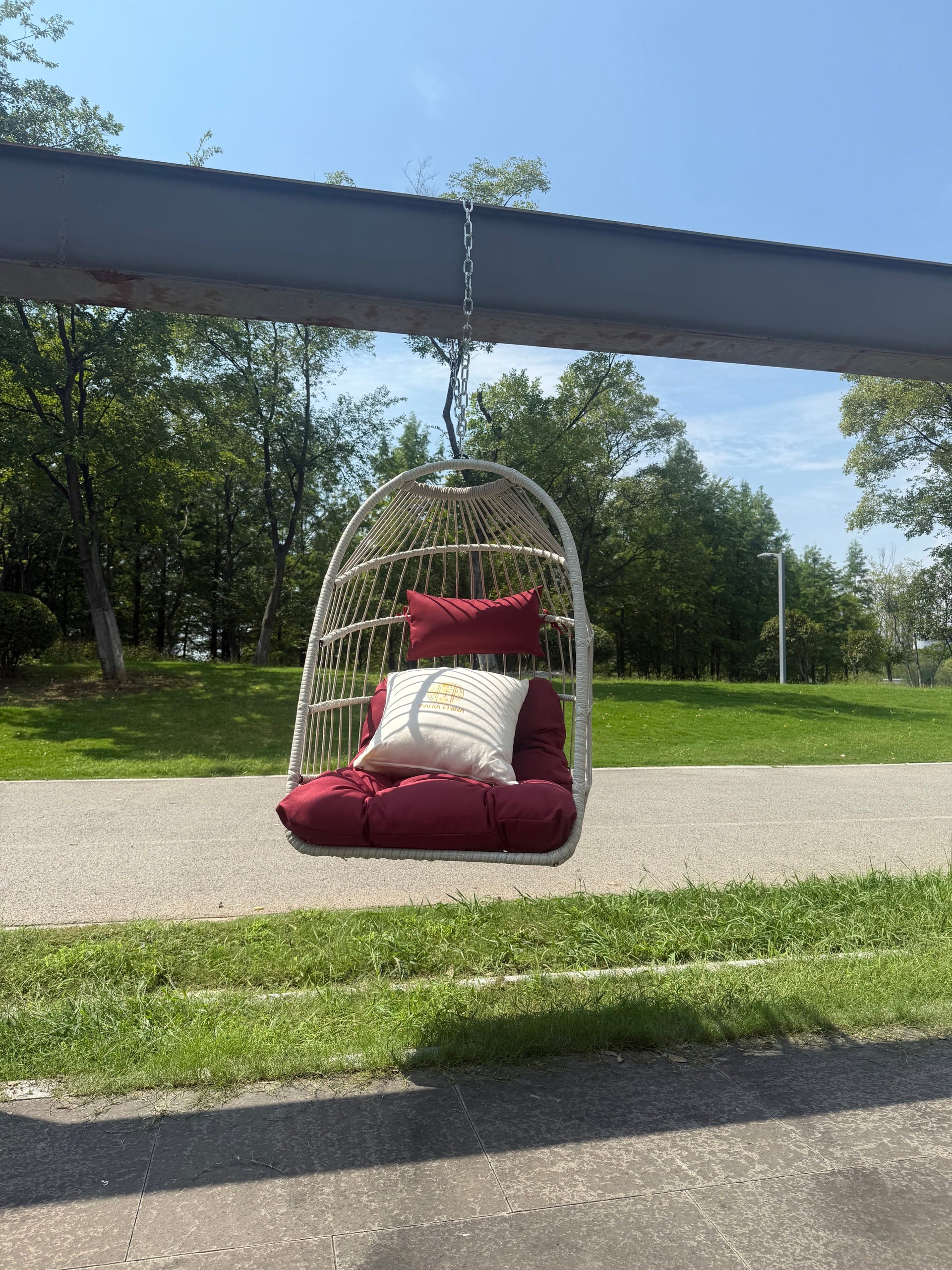 Outdoor Garden Rattan Egg Swing Hanging Chair PE Wicker Hanging Chair for Outdoor Patio