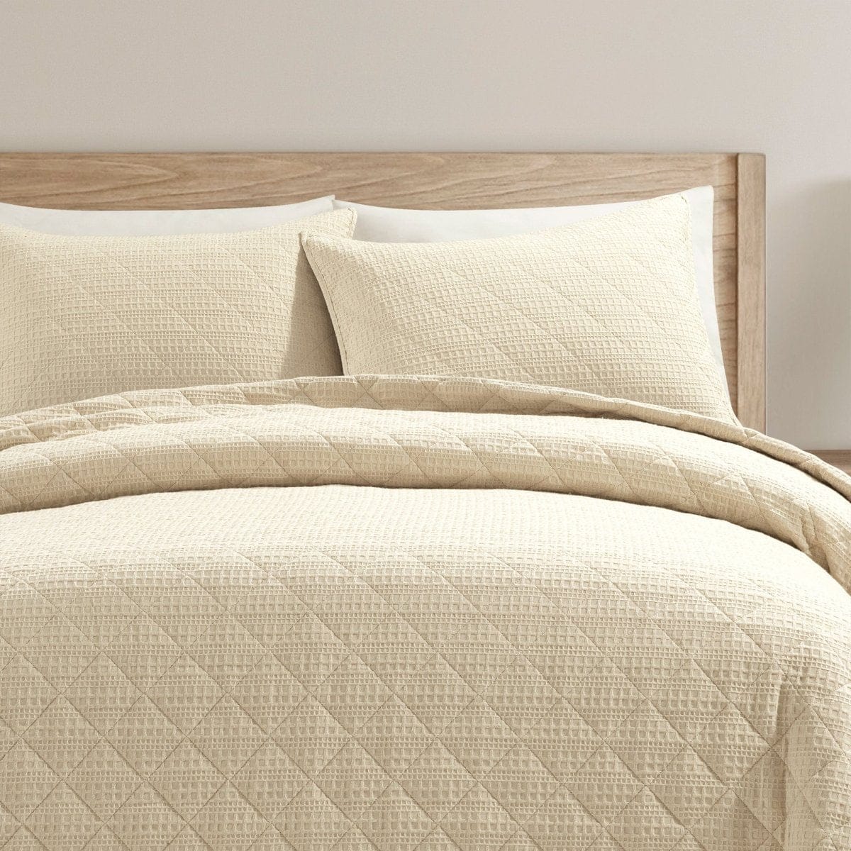 Haniya Solid Waffle Woven Cotton Textured Quilt Set