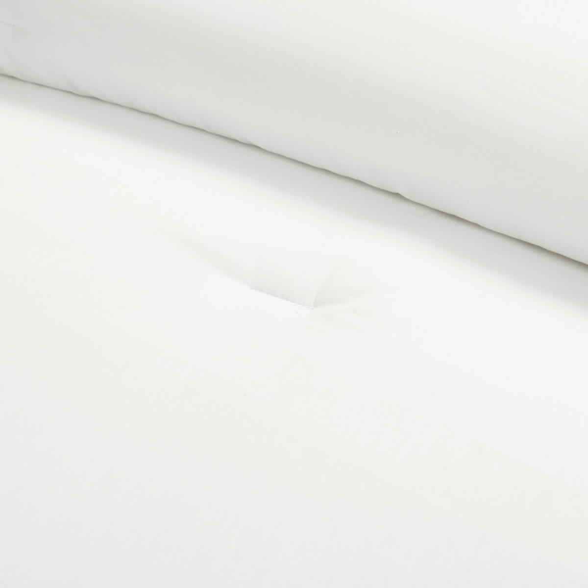 Hampton Double Flange Embroidered Contrast Edge Comforter Set