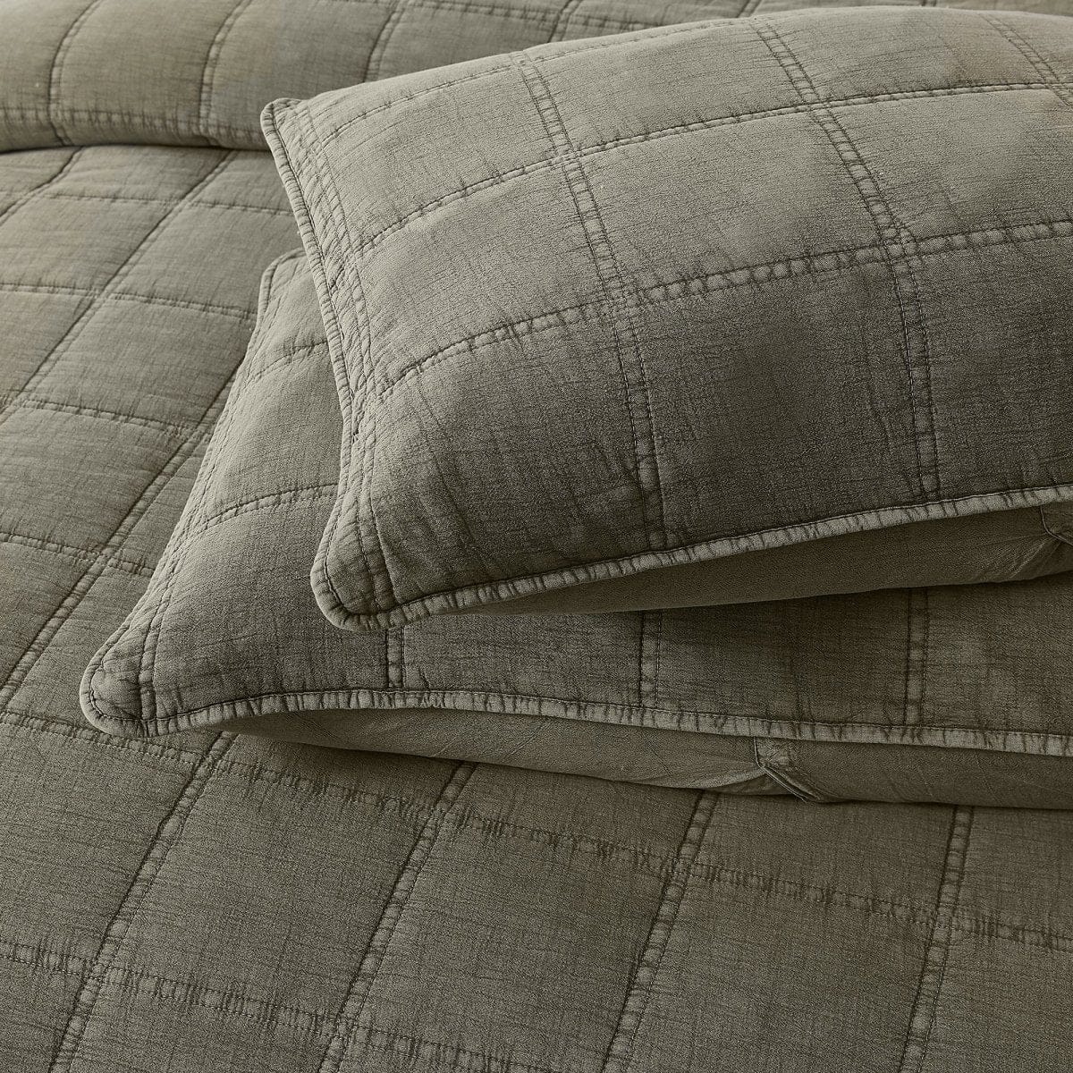 Logan Stone Washed Cotton Quilt 3 Piece Set