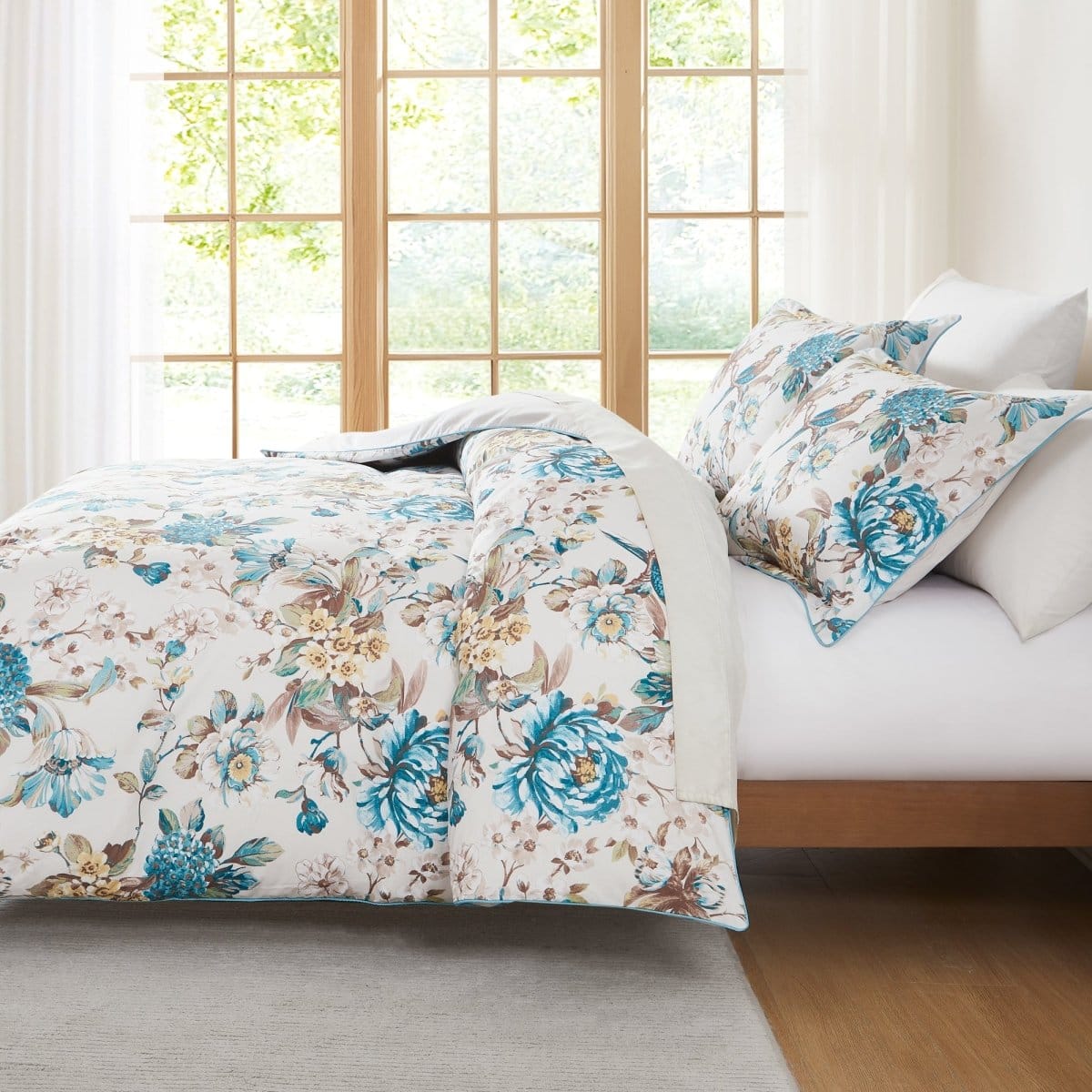 Bird And Hydrangea Reversible Cotton Duvet Cover Set