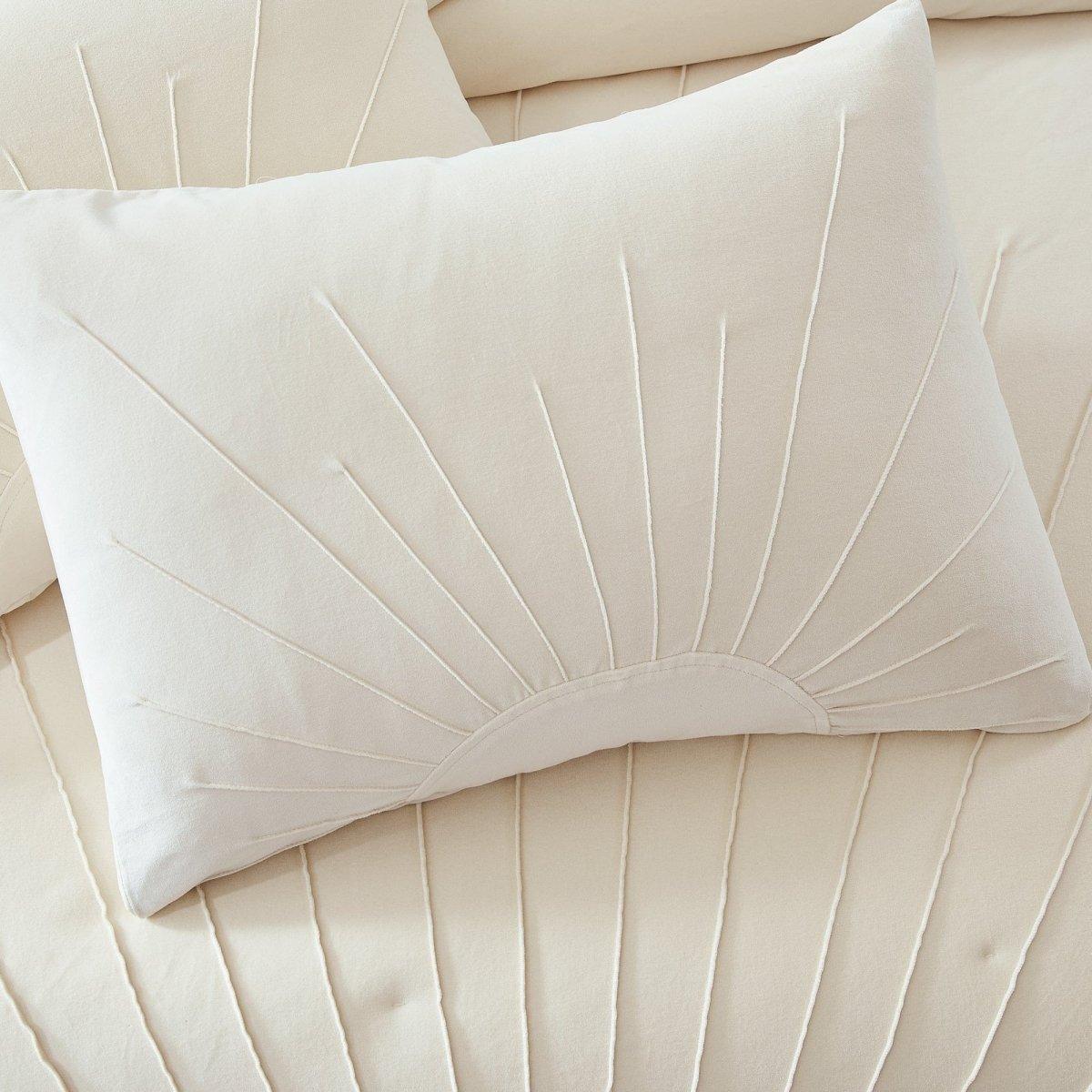 Solar Drift Velvet Comforter Set