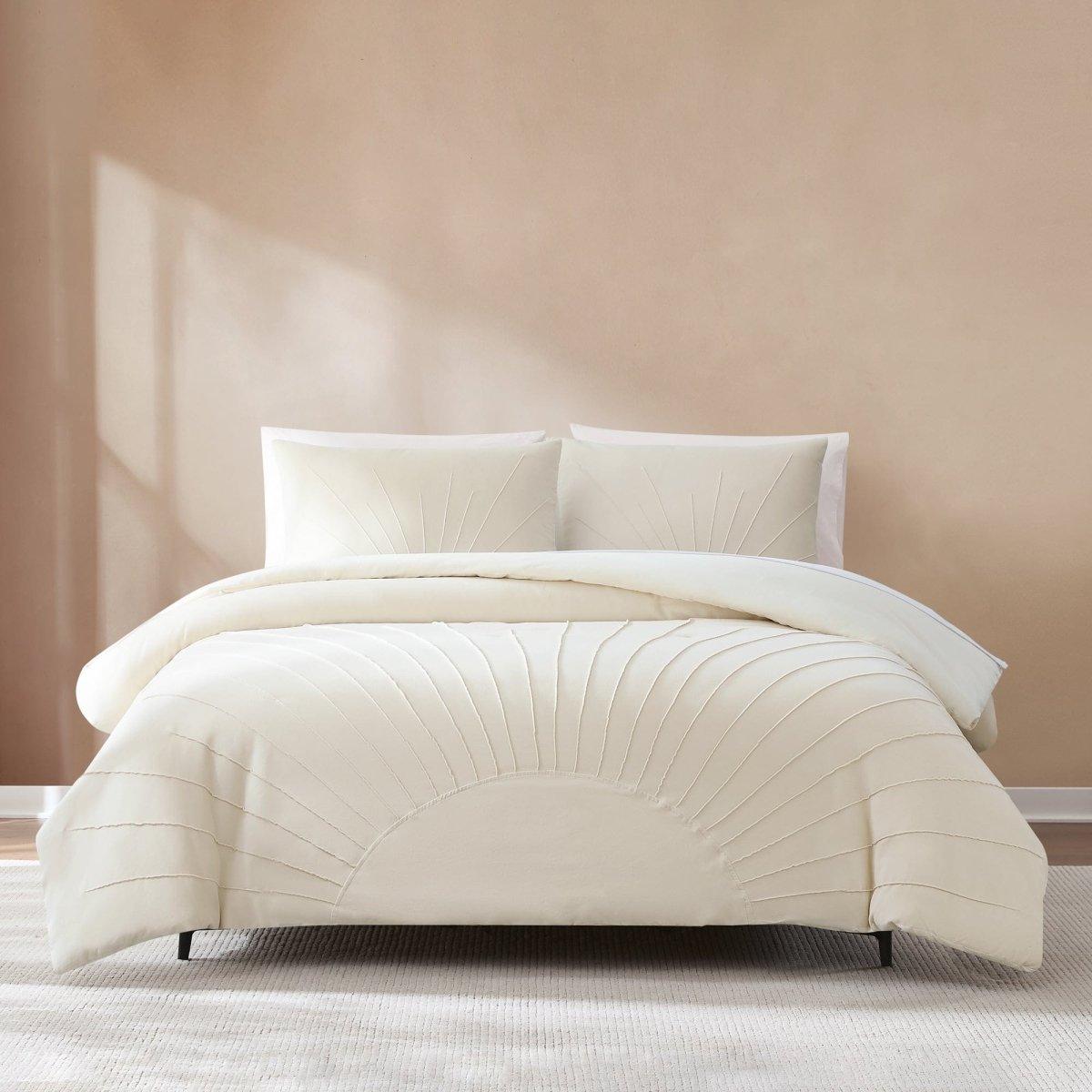 Solar Drift Velvet Comforter Set