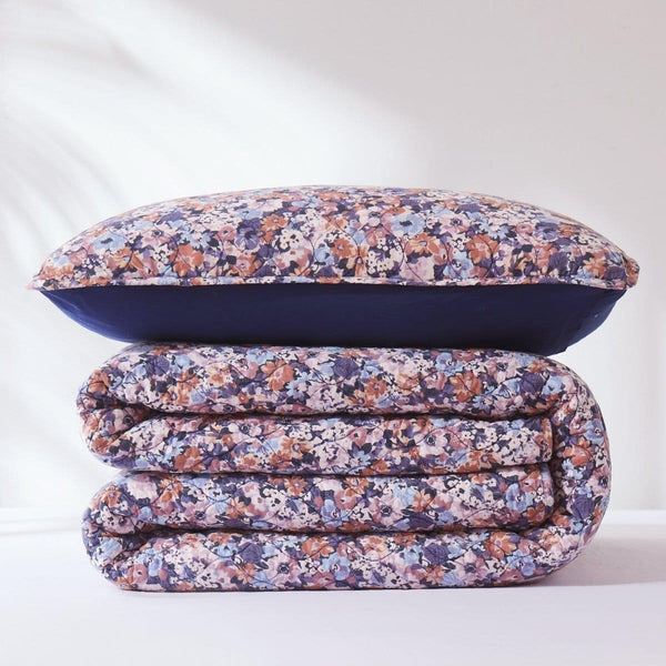 Alicia Camo Floral Cotton Quilt Set