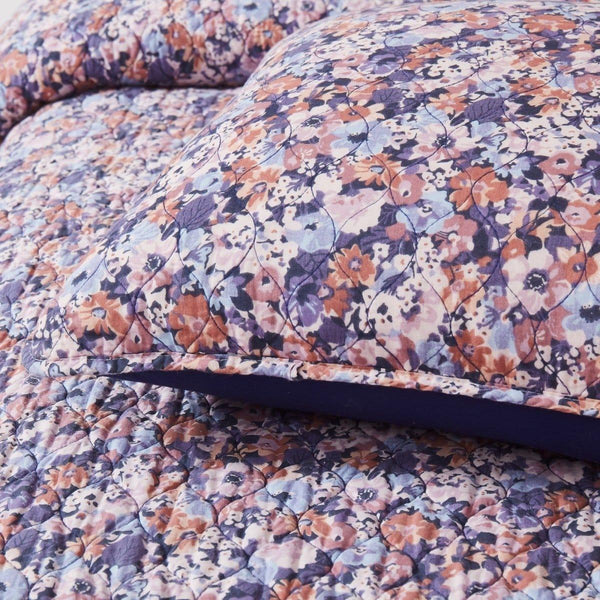 Alicia Camo Floral Cotton Quilt Set