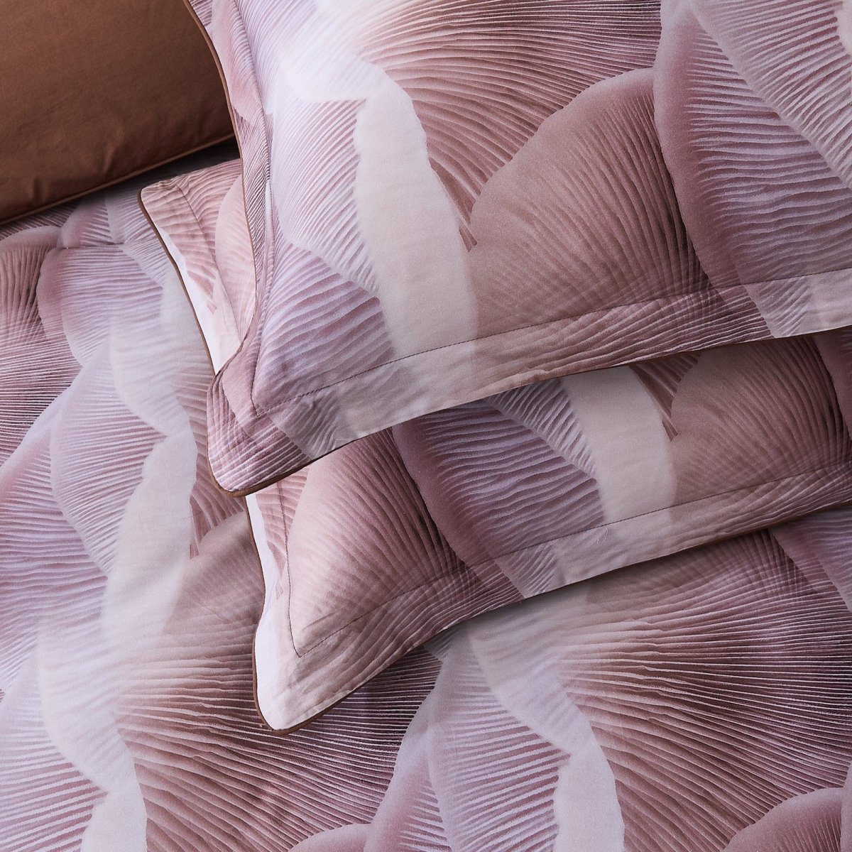 Mycelium Dream Comforter Set