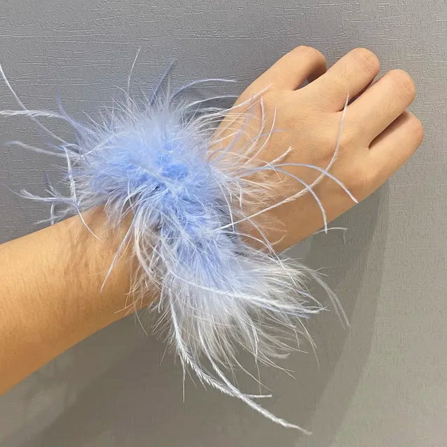 Real Ostrich feather cuff plumes bracelet for women white Cuffs pens Shirt with feathers girls fur cuffs ornament boa plume