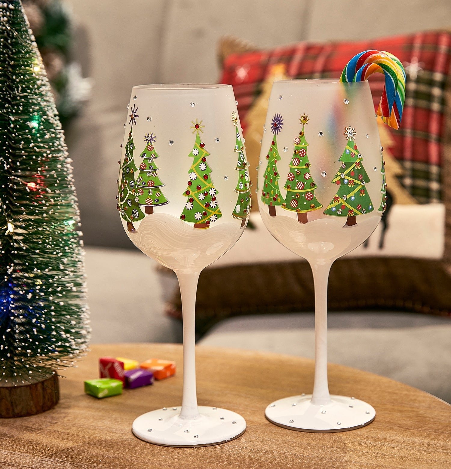 Set of 2 Stemmed Christmas Tree Design Wine Glasses - Hand Painted 14 oz Decorated Christmas Tree Glasses - Perfect for Wine, Champagne, Holiday Parties and Festivities - 8.75