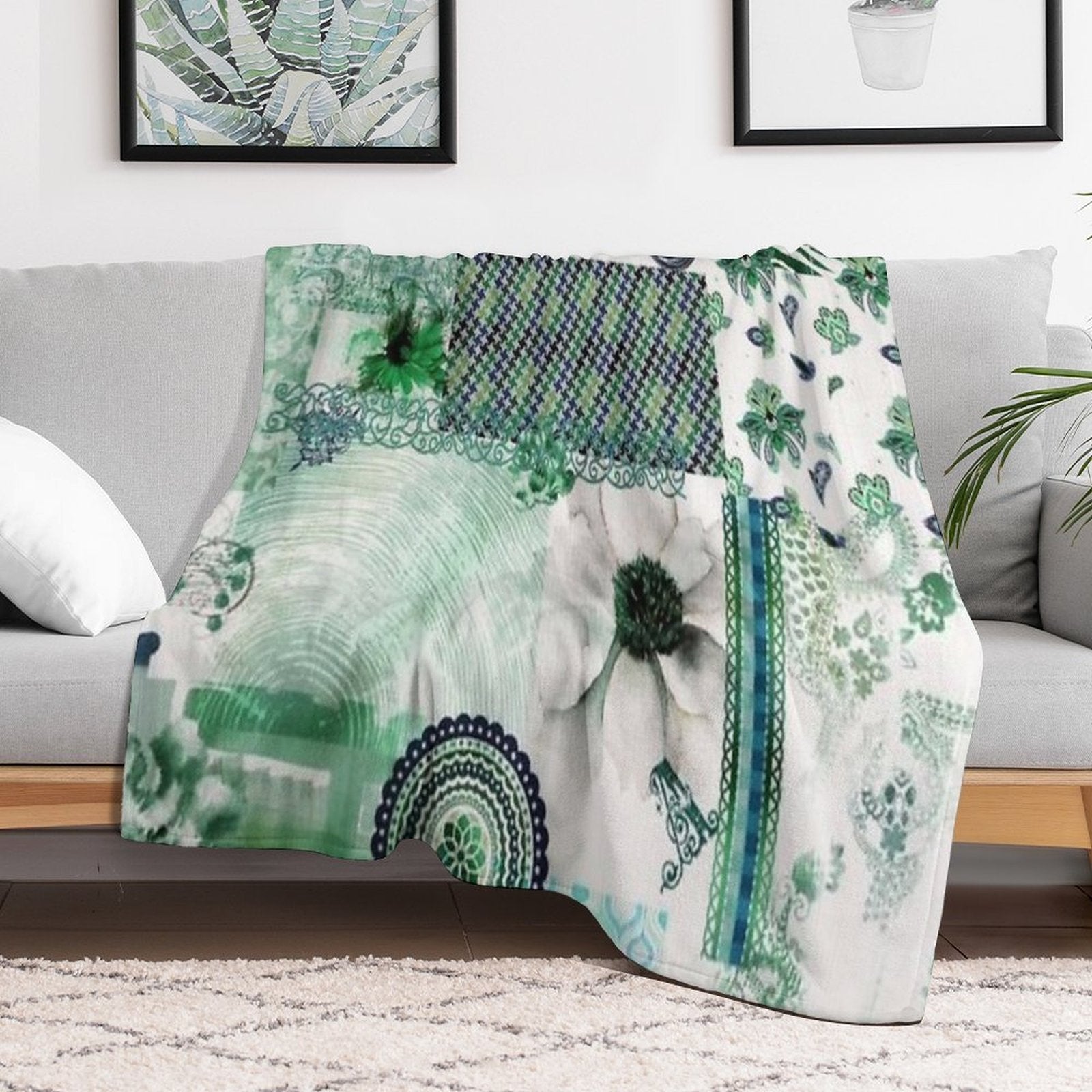 Floreal Patchwork-like Pattern Compact Throw Blanket