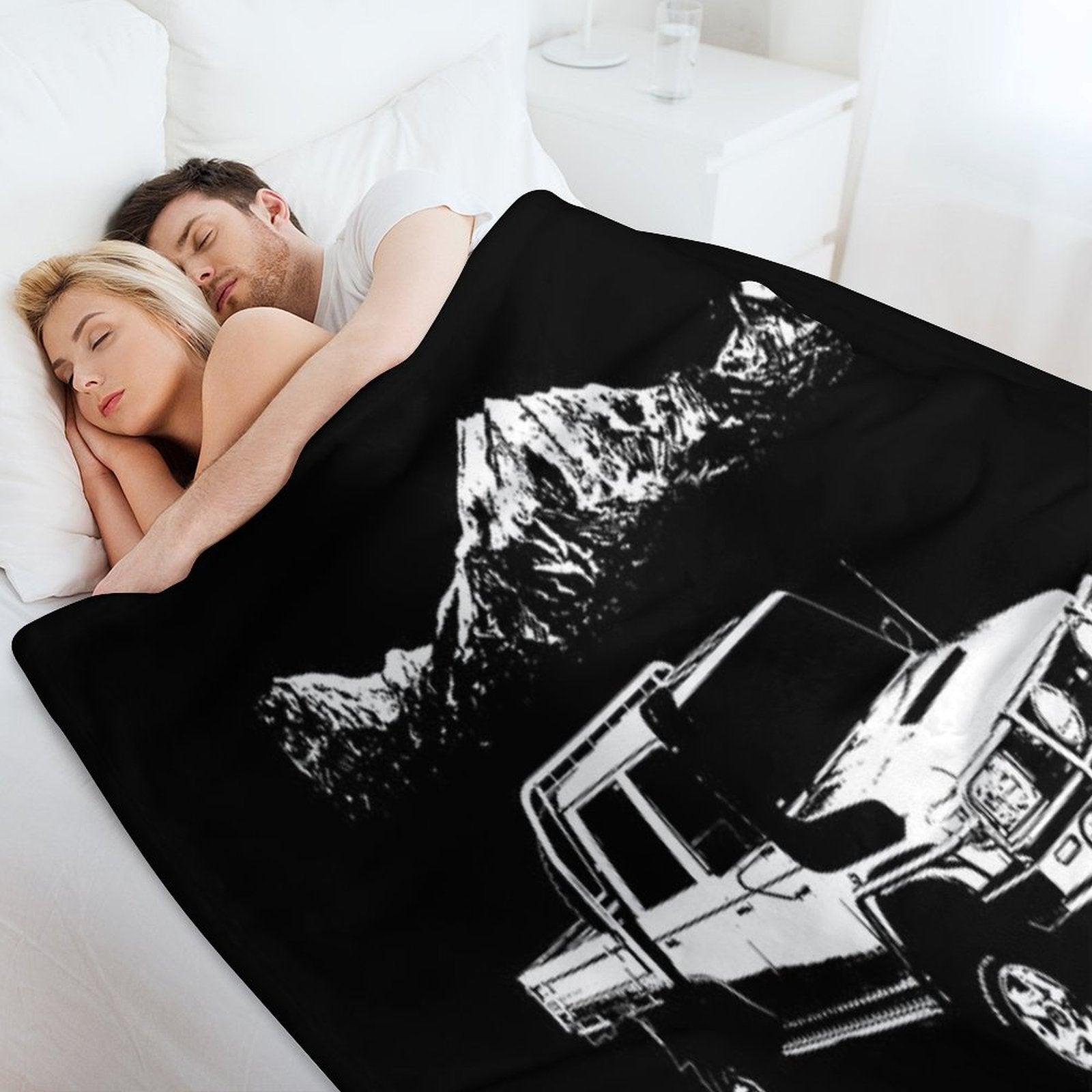 79 Series Toyota Cruiser Throw Blanket