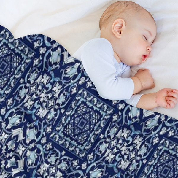 Vintage Flowerpattern Sustainable Throw Blanket