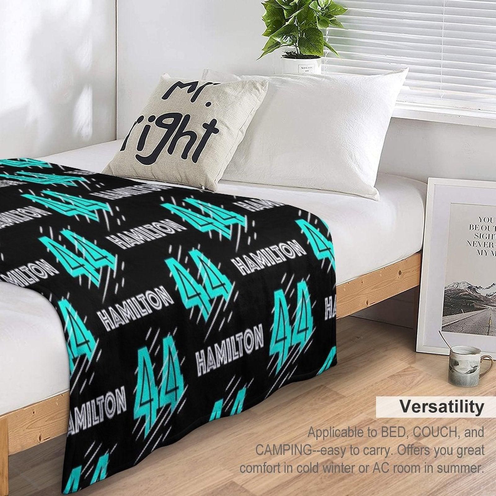 F1 Lewis Hamilton Throw Blanket