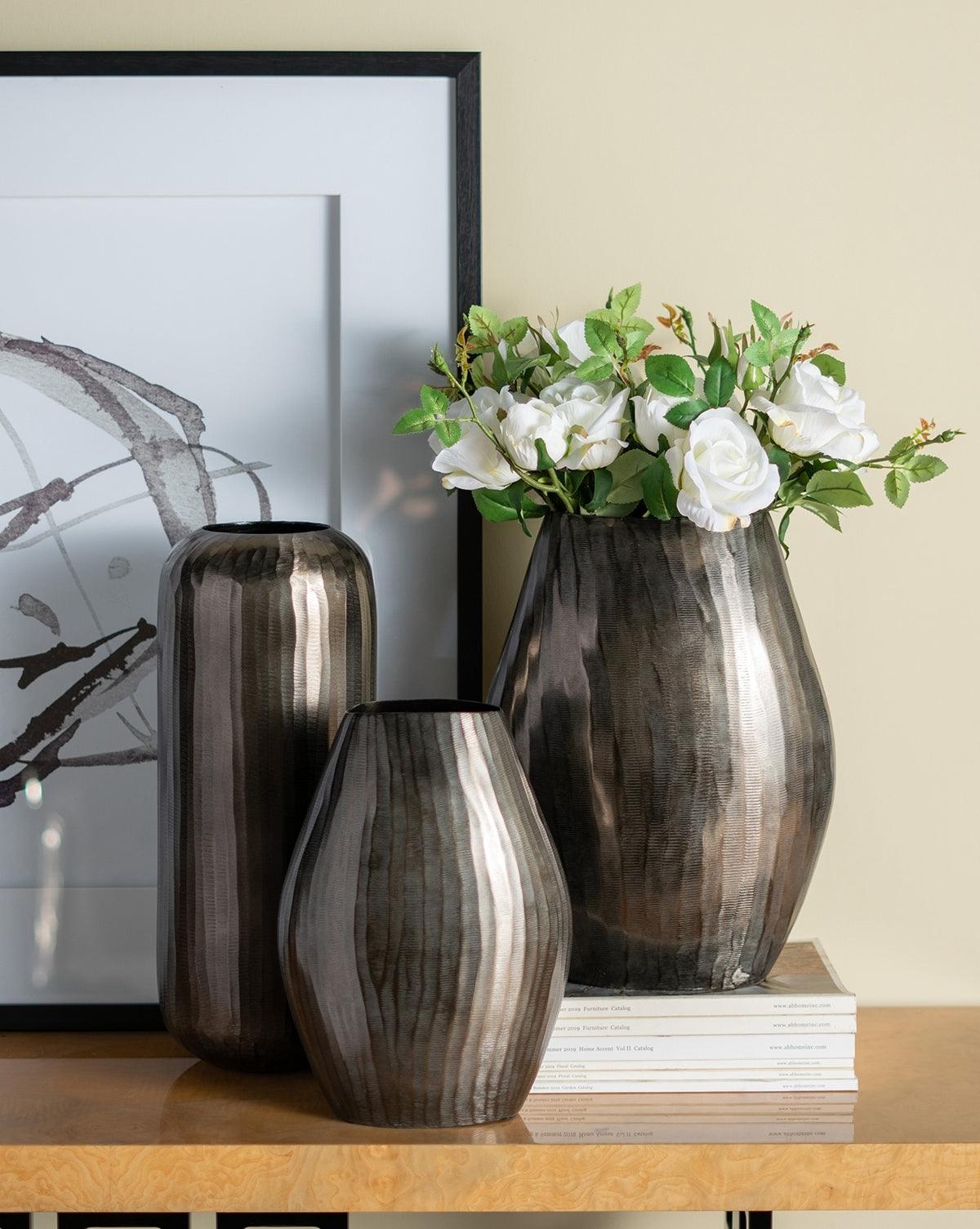 Modern Oval Metallic Accent Vase