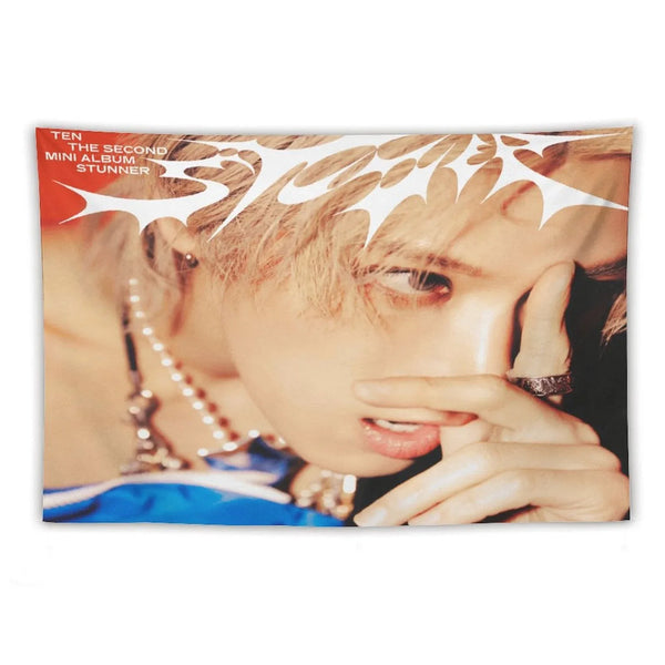 STUNNER Tapestry
