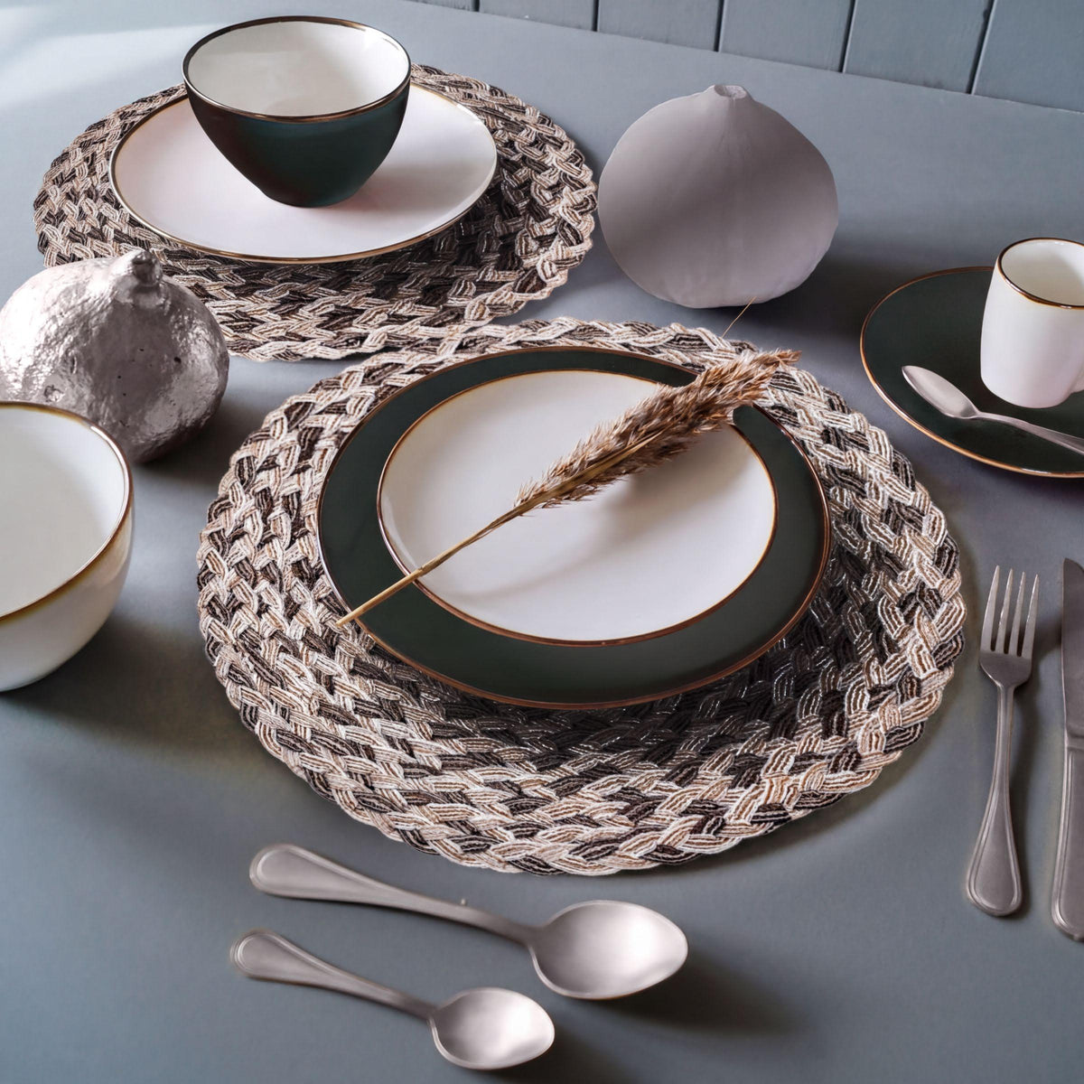 Round PVC Placemats - Set of 6 Non Slip Heat Resistant Table Protectors