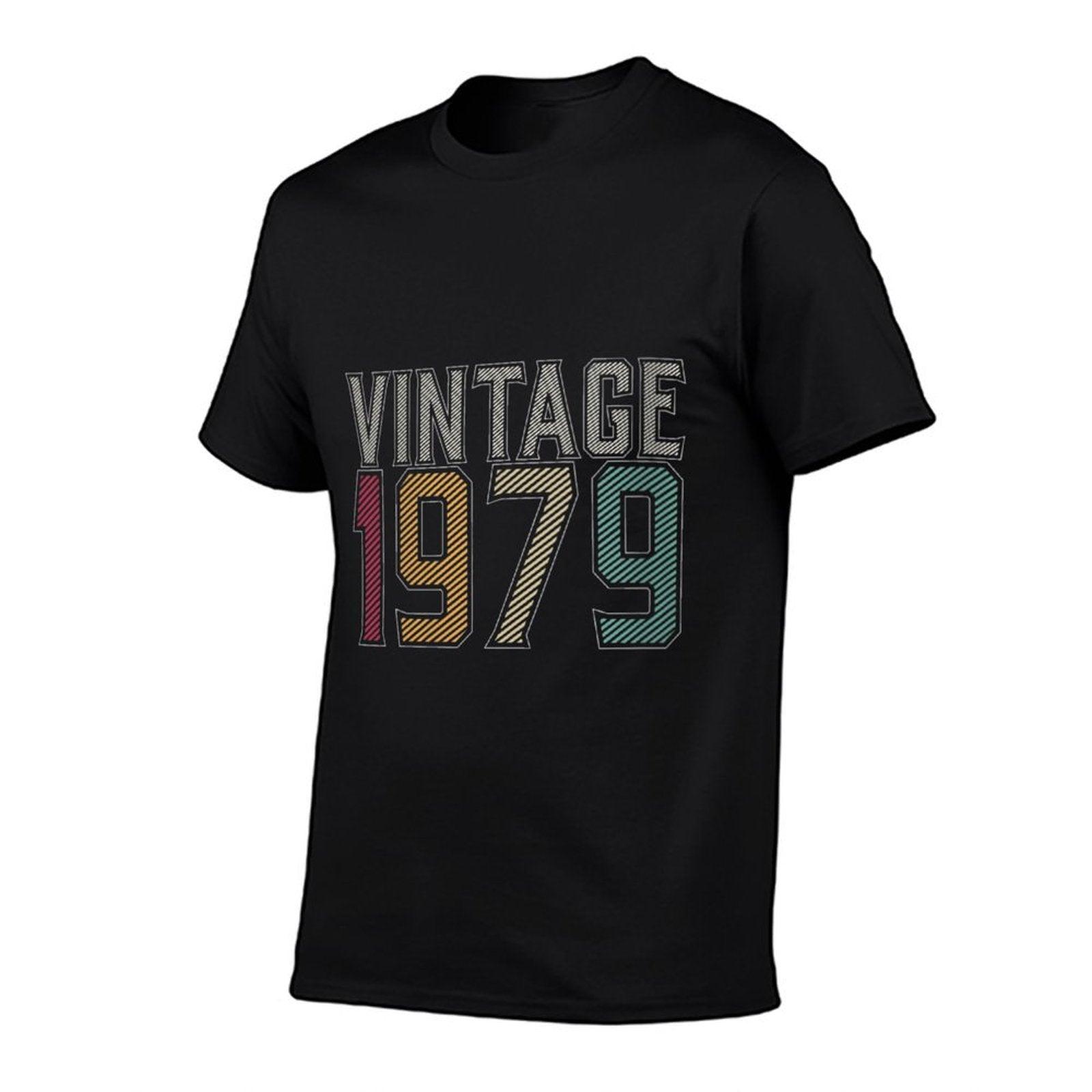 Womens 40th Birthday Gift Vintage 1979 Classic Men Women Mom Dad  Wrinkle-resistant T-Shirt