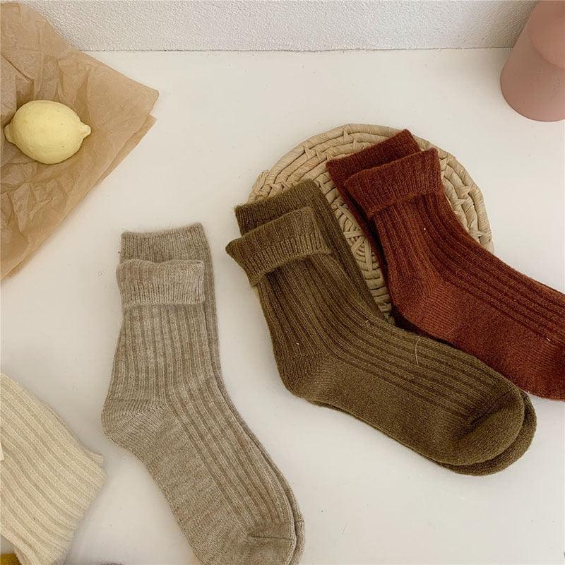 1Pair Ladies Pile Socks for Autumn Winter Pure Cotton Socks Solid Color Keep Warm Women Socks Mid Tube Socks Thickening Cashmere Socks For Men And Women