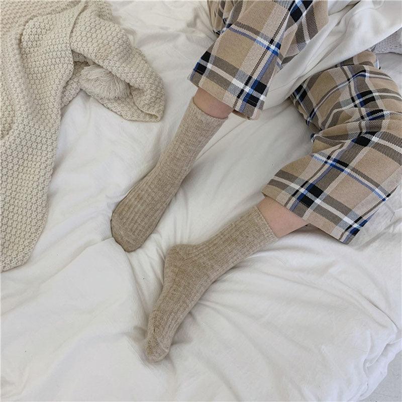 1Pair Ladies Pile Socks for Autumn Winter Pure Cotton Socks Solid Color Keep Warm Women Socks Mid Tube Socks Thickening Cashmere Socks For Men And Women