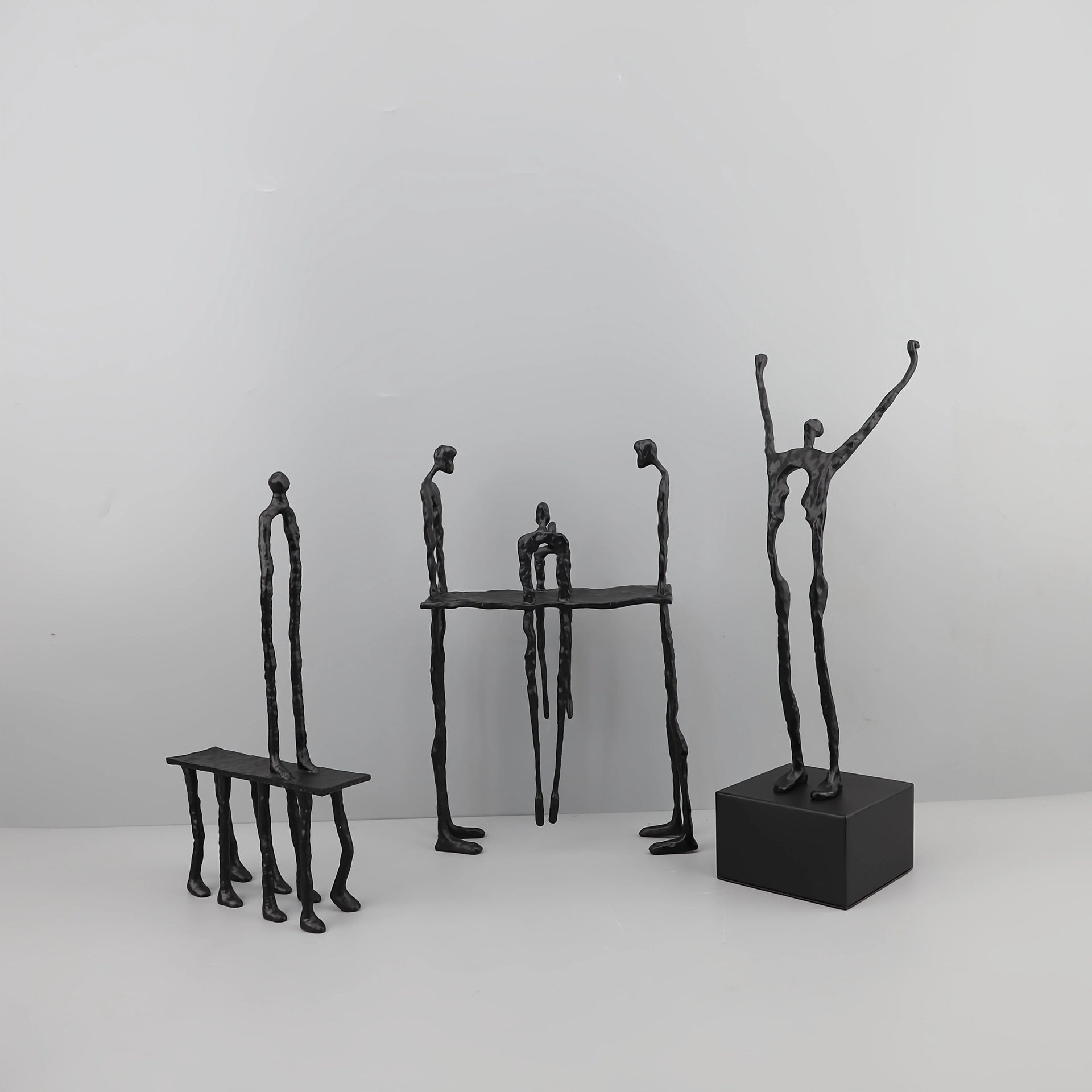 1pc Cast Iron and Marble Abstract Human Figurine Statue Art Piece, Suitable for Living Room, Office, Bookshelf, TV Cabinet - No Electricity Required, Office Artwork | Art Craft | Complex Design, Home Decor Statue, Available i