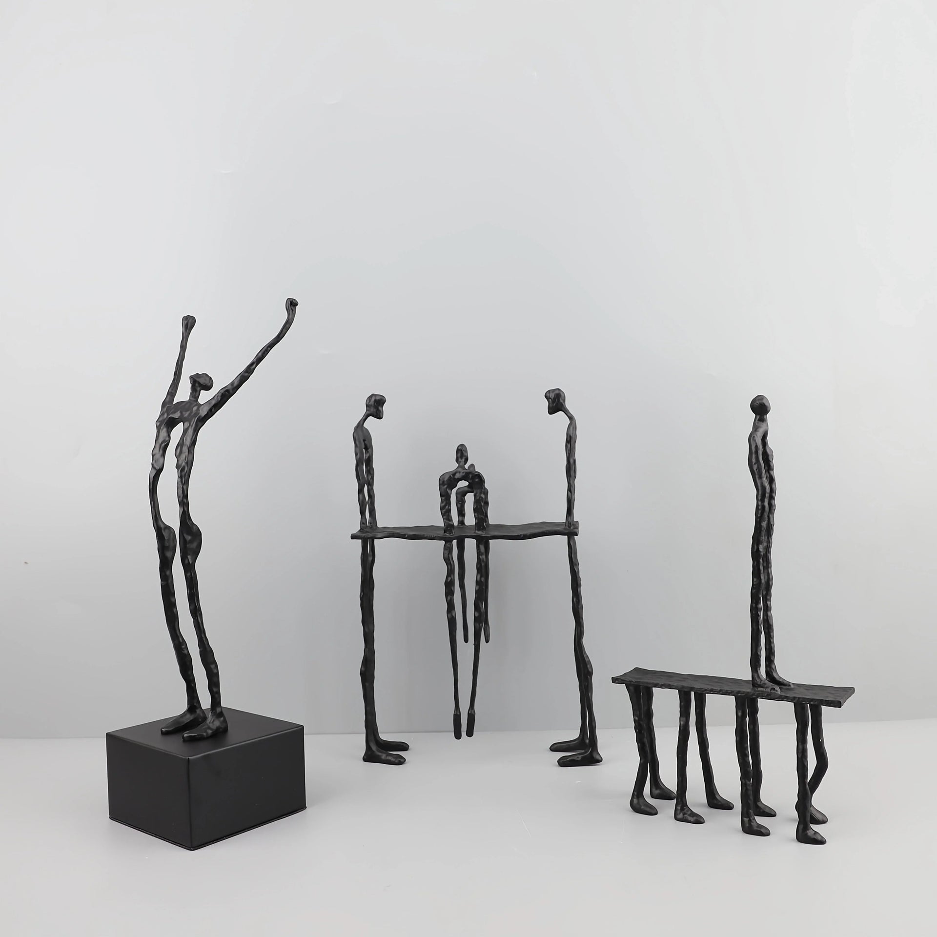1pc Cast Iron and Marble Abstract Human Figurine Statue Art Piece, Suitable for Living Room, Office, Bookshelf, TV Cabinet - No Electricity Required, Office Artwork | Art Craft | Complex Design, Home Decor Statue, Available i