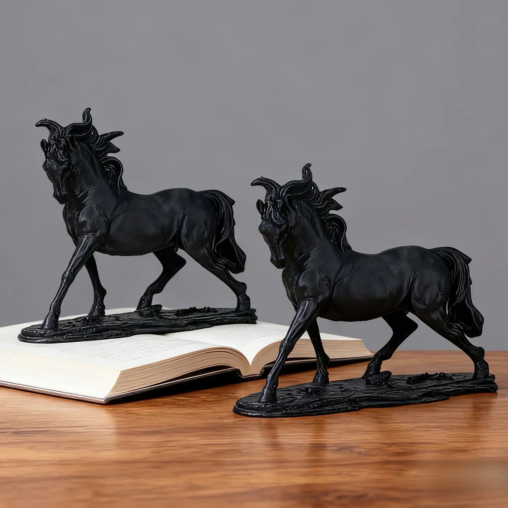 1pc Elegant Walking Horse Statue | Abstract Resin Decor for Living Room, Office Desk, and Wine Cabinet - Ideal Gift for Equestrian Enthusiasts, New Year Gift