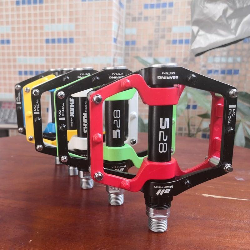 New Bicycle Pedals magnesium Aluminum alloy Pedal MTB Road Bike Pedals 5 colors optional  Pedals Mountain Bike Pedals Lightweight Alloy Fiber Bicycle Platform Pedals