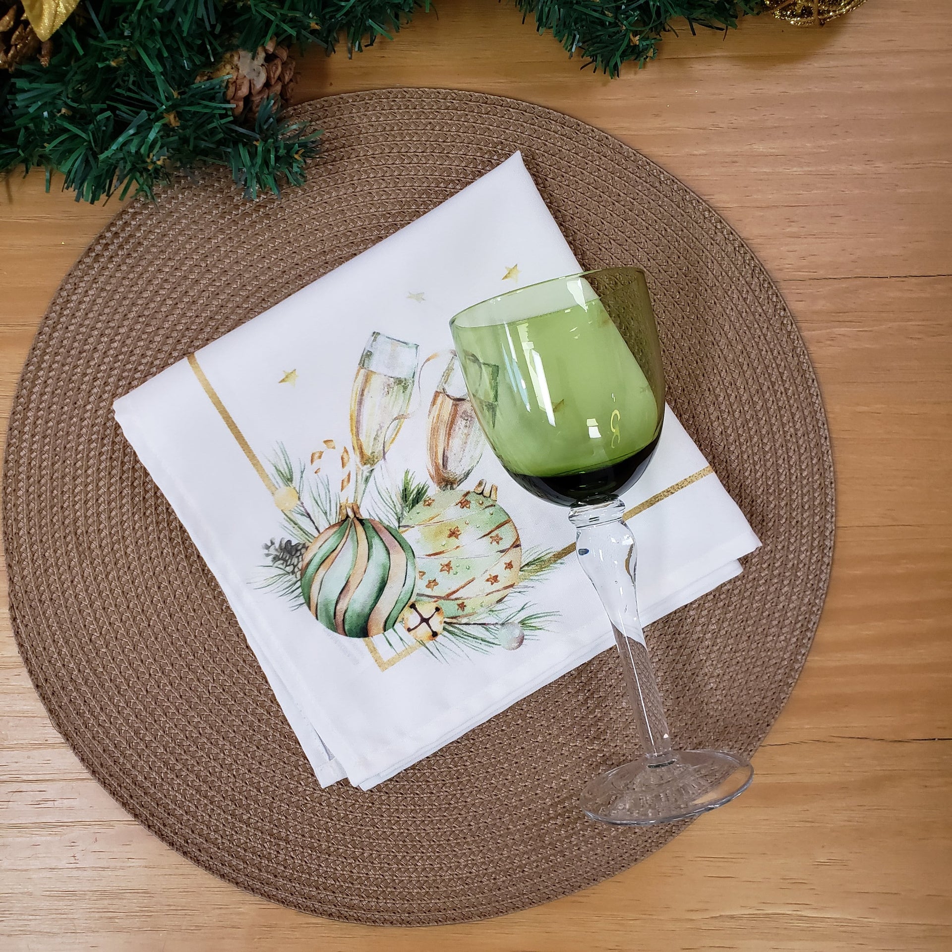 Charlo's Cloth Napkins Set of 4 Christmas Sparkling Wine Toast 16