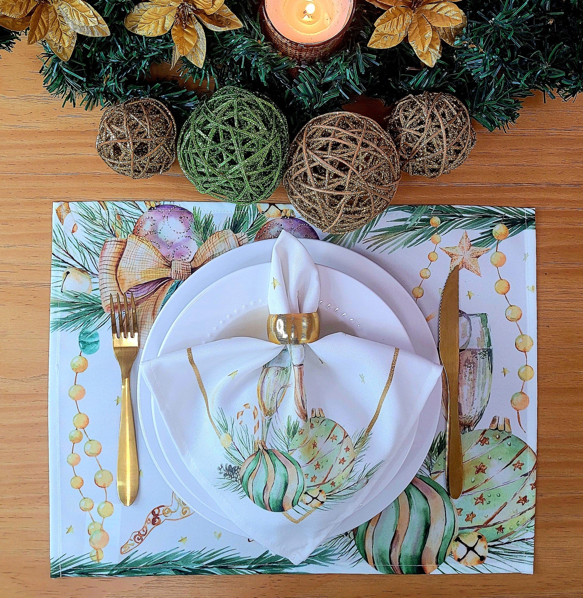 Charlo's Cloth Napkins Set of 4 Christmas Sparkling Wine Toast 16