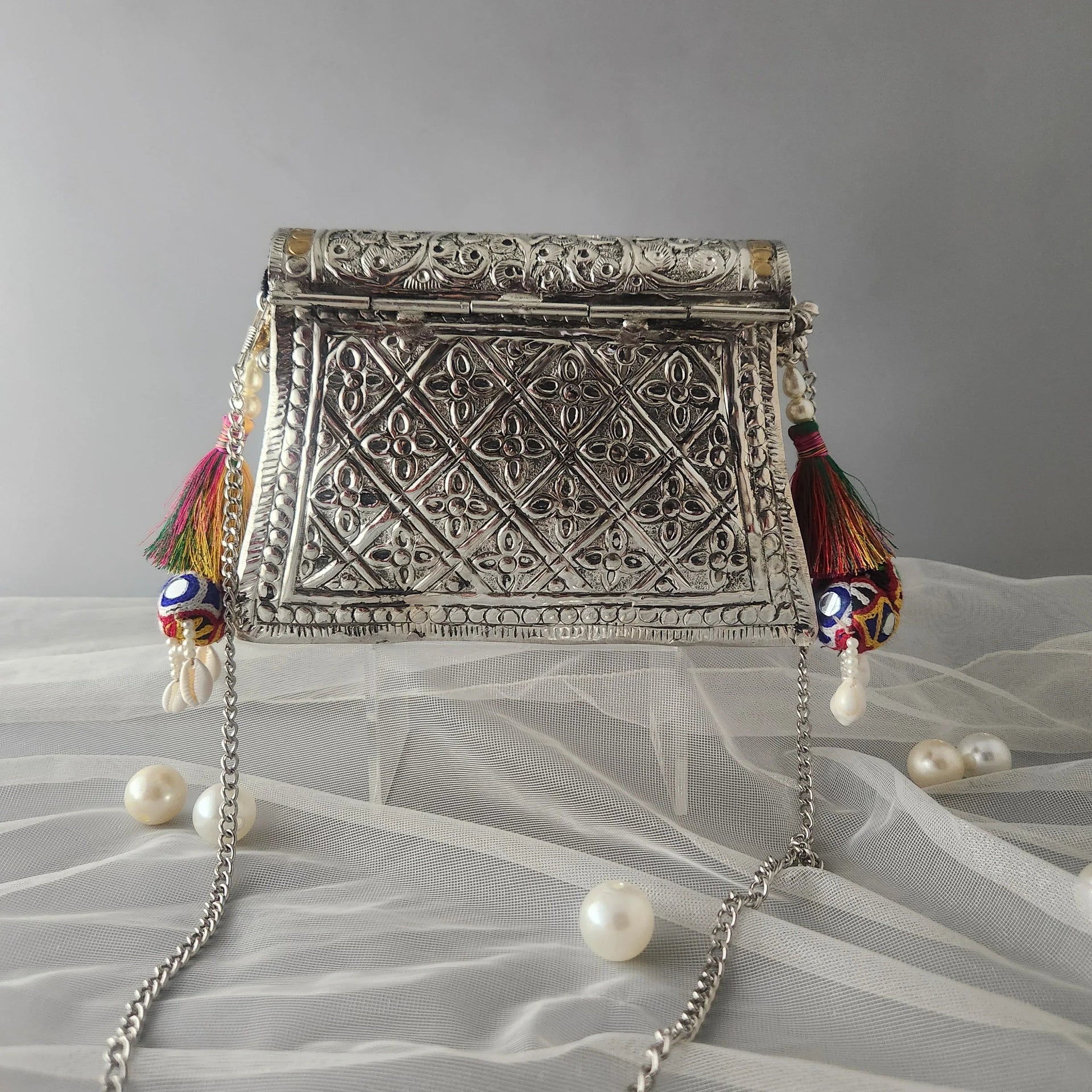 Regal Heirloom Metal Clutch