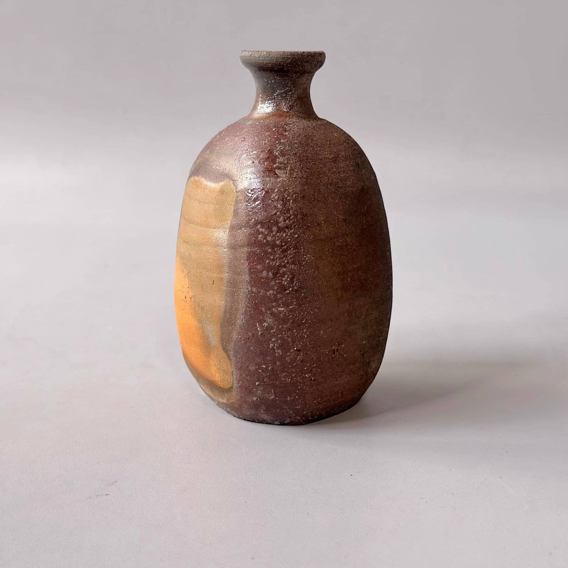 Bizen Ware Tokkuri / Vase (Mitsumi, Okayama – One-of-a-Kind Piece)