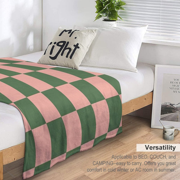 Retro Checkered Pattern Plush Throw Blanket