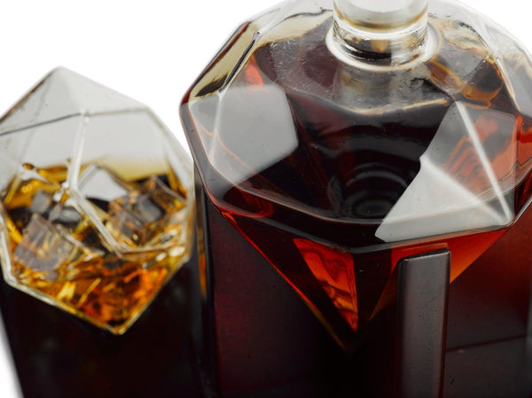 The Wine Savant Diamond Whiskey and Wine Decanter, Great Gift! 750ml With 4 Diamond Glasses and Beautiful Mahogany Wooden Holder Liquor, Scotch, Rum, Bourbon, Vodka, Tequila Decanter