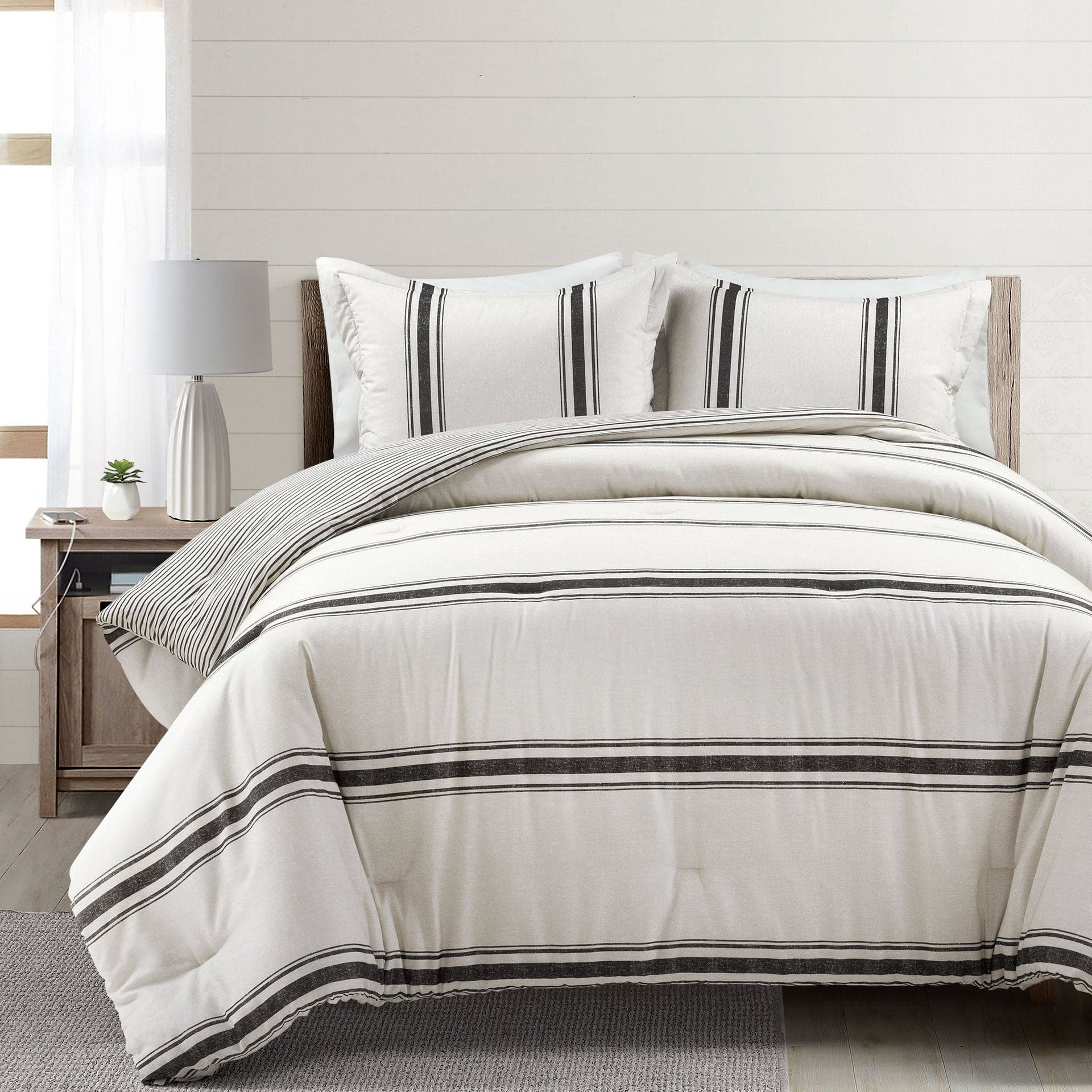 Farmhouse Stripe Reversible Comforter Set