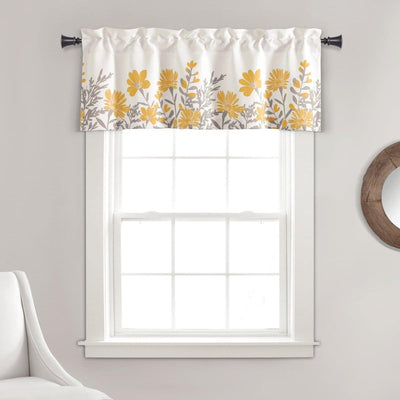 Aprile Valance