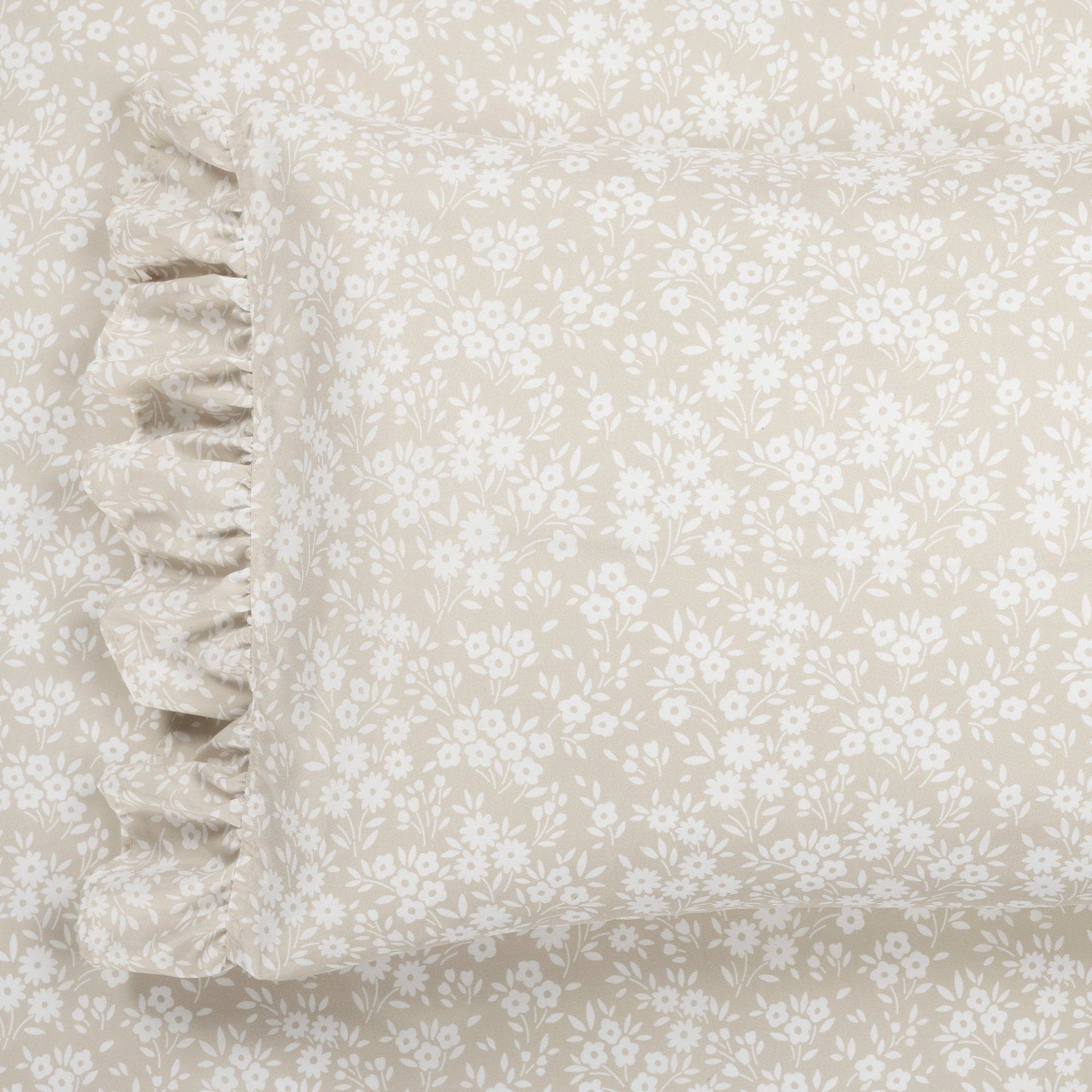 Garden Of Flowers Ruffle Sheet Set