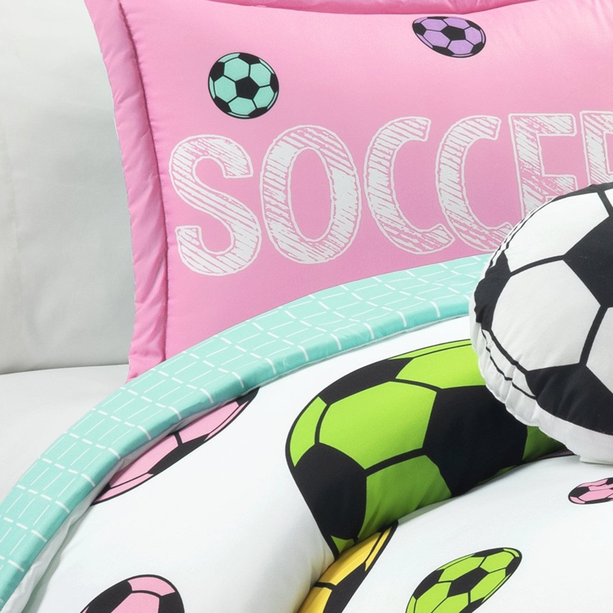 Girls Soccer Kick Comforter Set